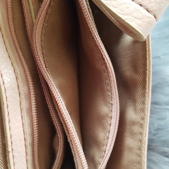 Sweet blush pink Liz Claiborne clutch purse - Picture 12 of 15